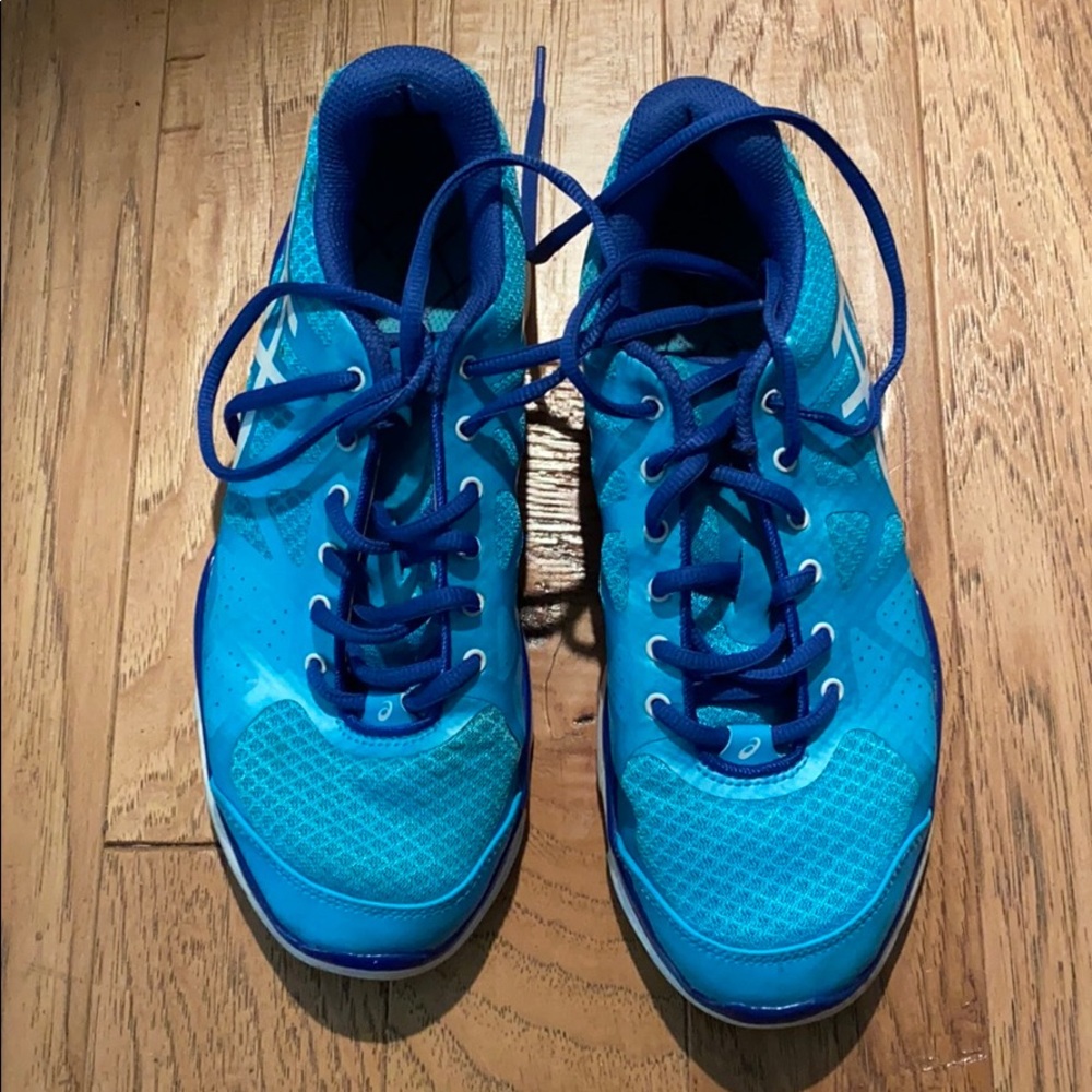 ASICS women’s sneakers size 8